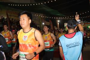BIB: 529, 26568, 2584
                            <button type="button" onclick="openModal(9884078)" class="btn btn-primary btn-sm float-right btn-popup" data-toggle="modal" data-target=".modal-high-quality">
                        <i class="fas fa-shopping-cart"></i> Add to Cart
                    </button>
                                            <button type="button" onclick="isThisMe(9884078, true)" class="btn btn-success btn-sm float-right btn-popup btn-isme hidden" data-toggle="tooltip" data-placement="bottom" title="นี่คือรูปของคุณใช่ไหม คลิกที่นี่เพื่อเอาเข้าอัลบั้ม">
                        <i class="fas fa-plus"></i> Add to album
                    </button>
                    <button type="button" onclick="isThisMe(9884078, false)" class="btn btn-warning btn-sm float-right btn-popup btn-isnotme hidden">
                        <i class="fas fa-ban"></i> Remove from album
                    </button>